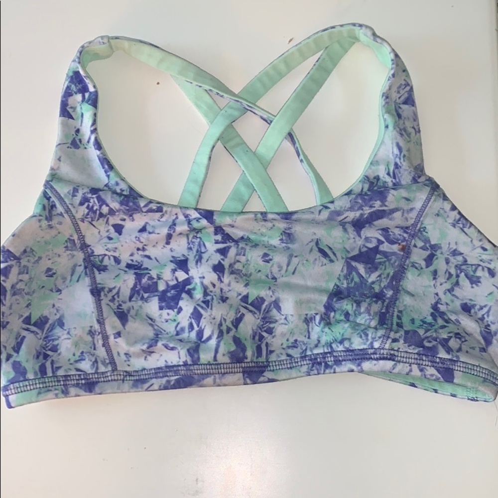 Lululemon sports bra